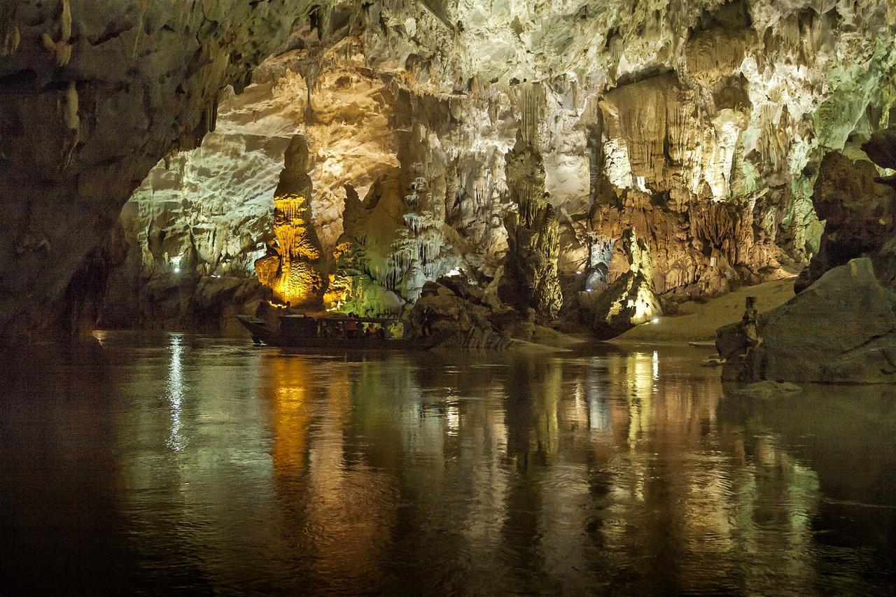 Gold Plus Hotel Phong Nha Eksteriør bilde